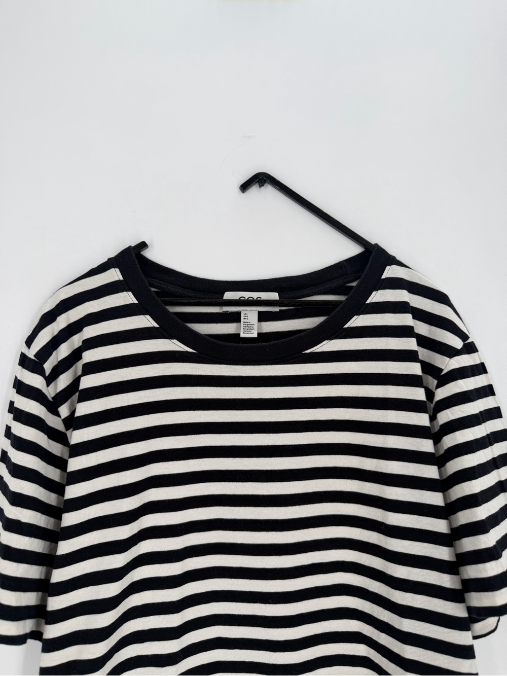 Cos 24/7 Black White Striped Short Sleeve Crewneck T-Shirt